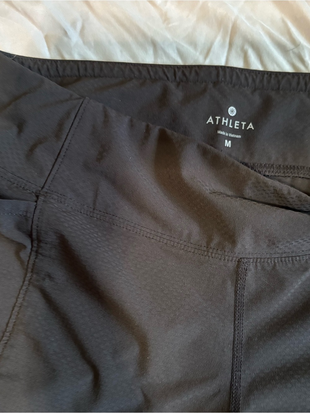 Athleta Black Mid-High Rise Capri Leggings